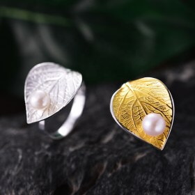 Gold-plated-leaf-ring-pearl-ring-design (10)